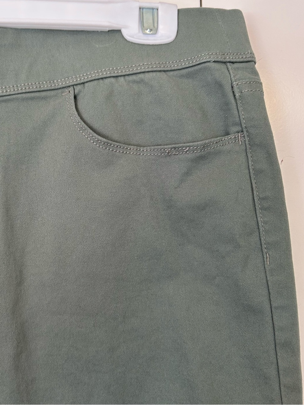 Gloria Vanderbilt All-around Slimming Effect pull on twill pants 14 olive - Picture 5 of 10